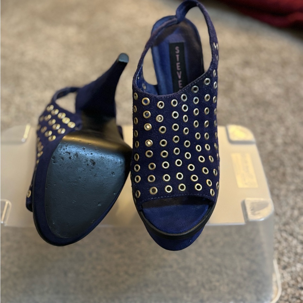 Steve Madden Blue Peep Toe Heels
